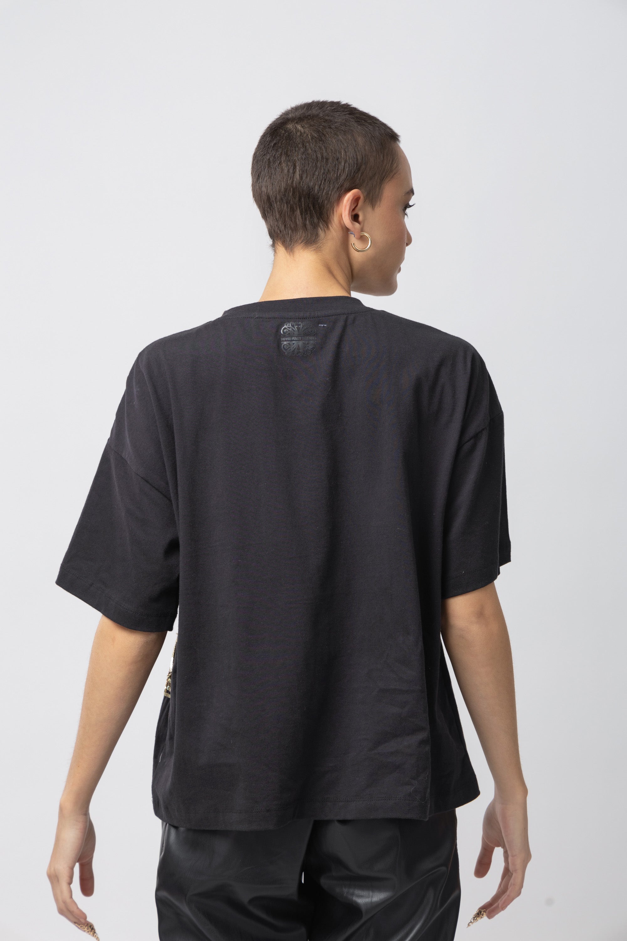 Starlet Sequins Black T-shirt